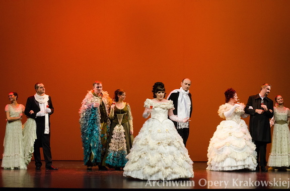 Opera b/o 2012 rok